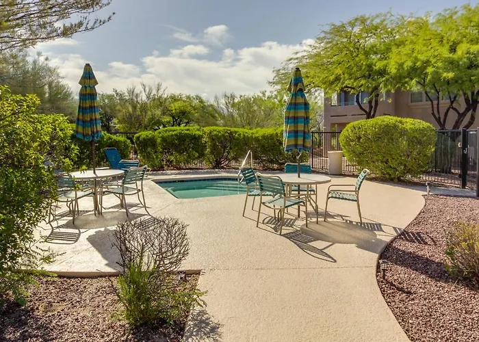 W/ Desert & Mountain Views! Holiday home Oro Valley