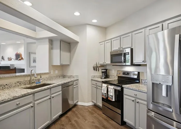W/ Desert & Mountain Views! Oro Valley